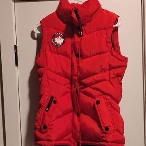 Canada Weather Gear Red Puffer Vest